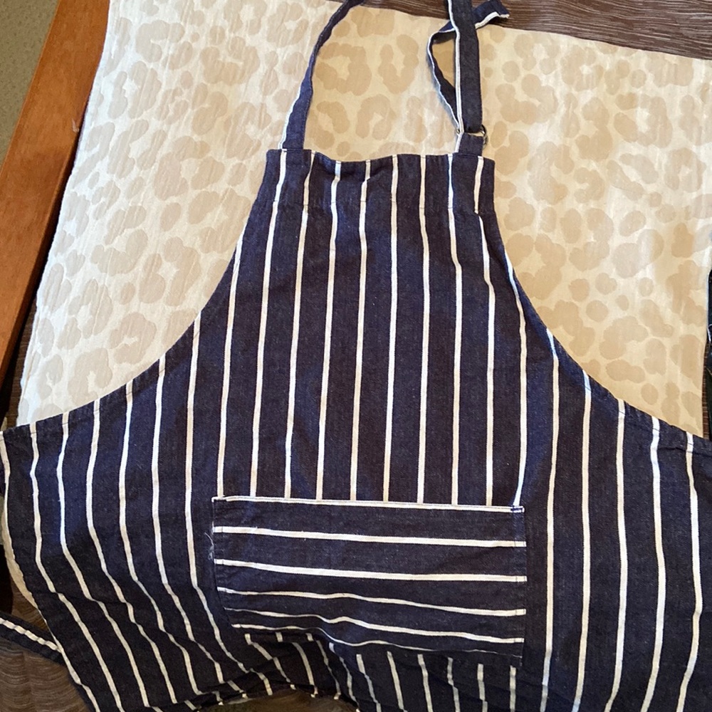 now designs striped apron
